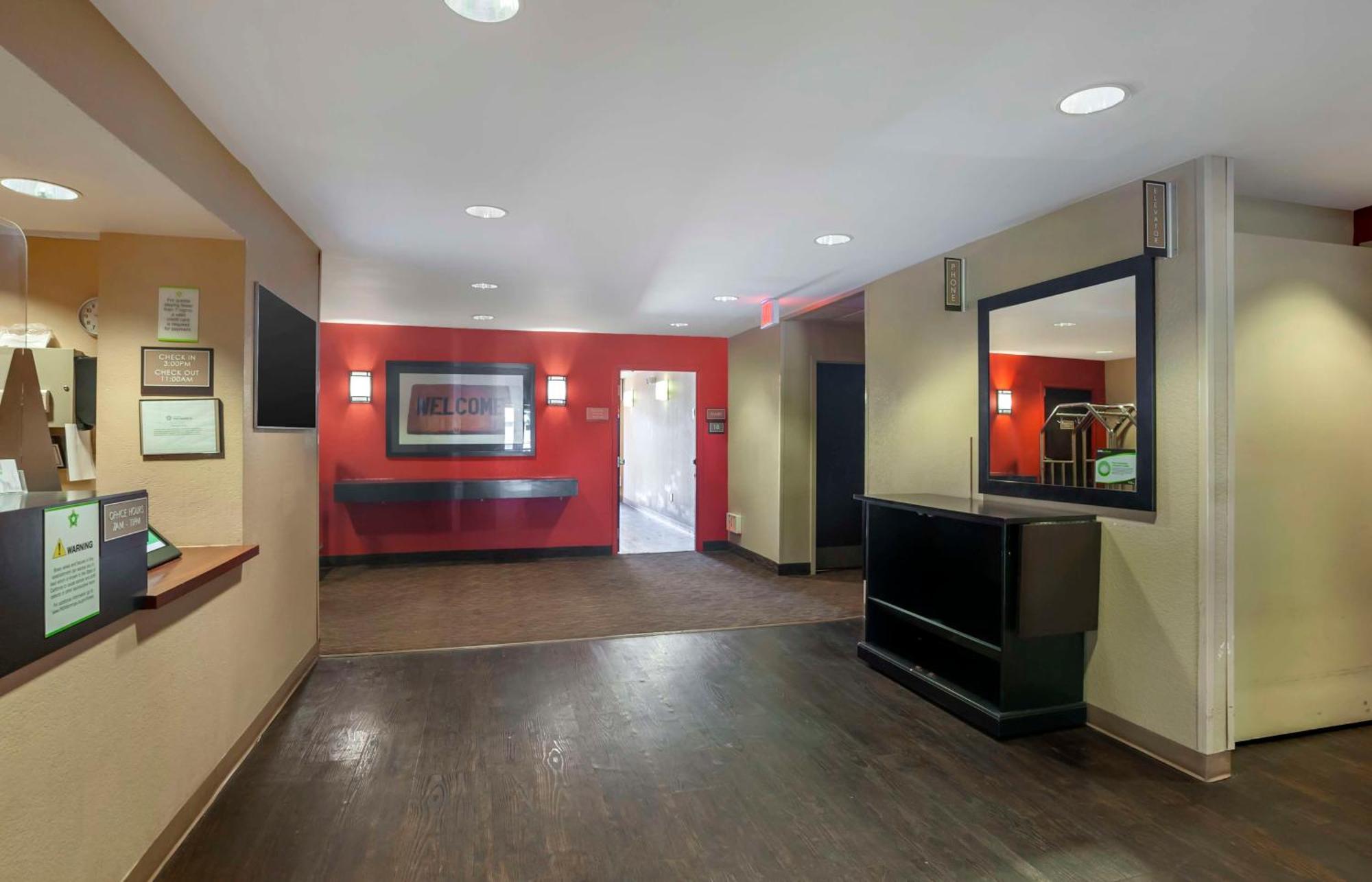 Extended Stay America Suites - San Diego - Mission Valley - Stadium Exterior foto